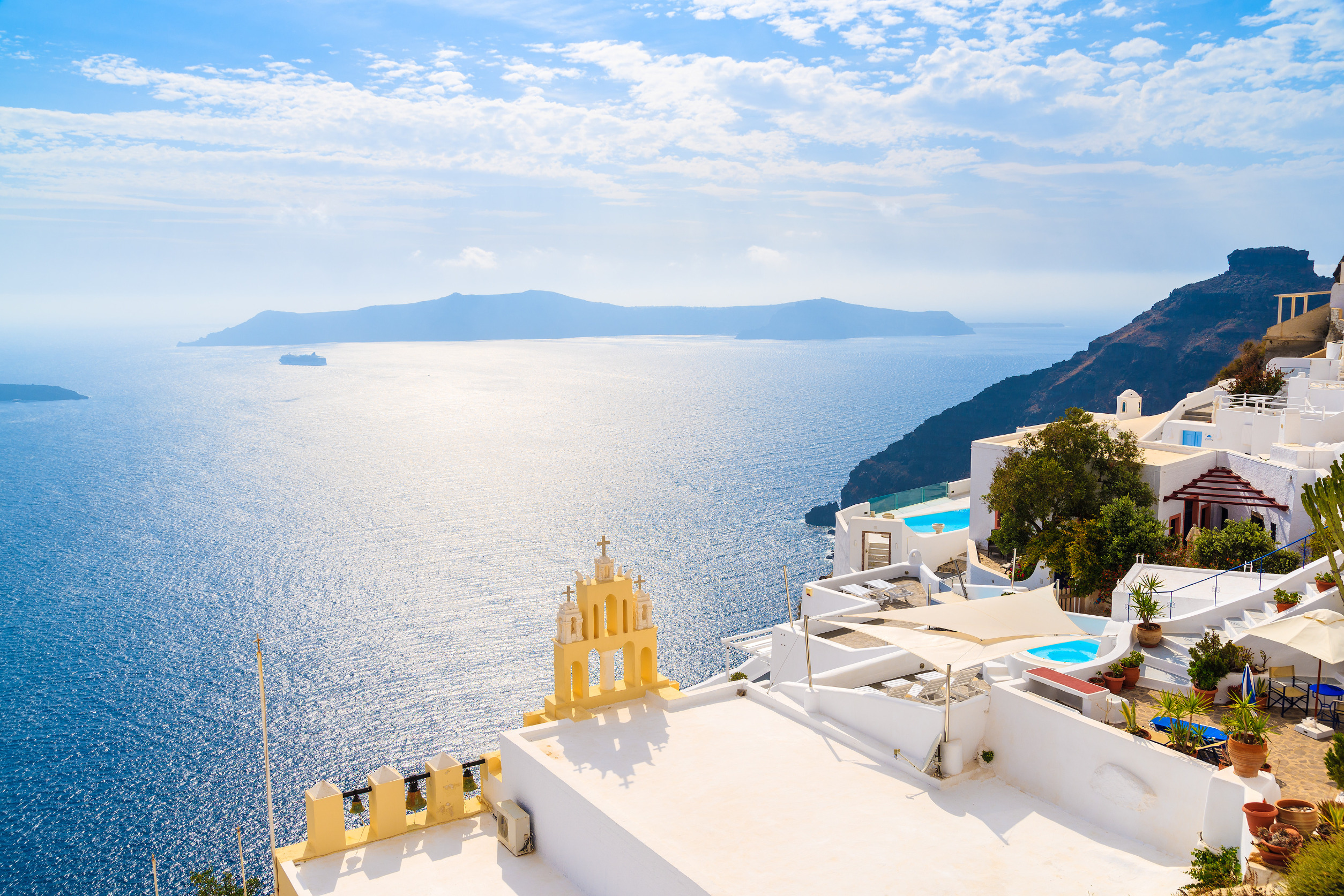 Investing in Greece for citizenship: best real estate choices and legal requirements